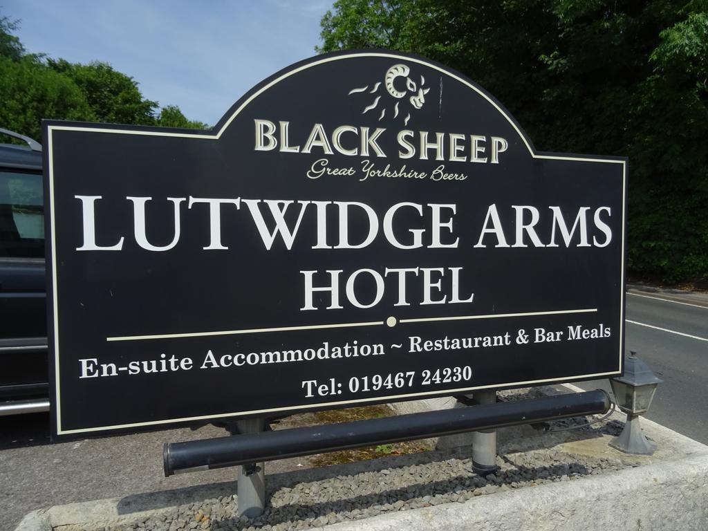 Hotel Lutwidge Arms à Holmrook Extérieur photo